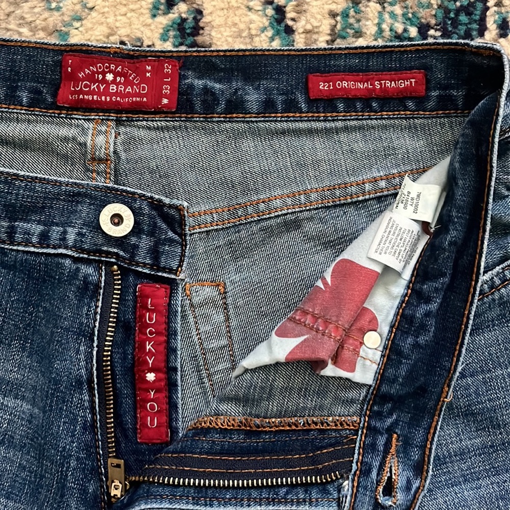 Lucky Brand men's jeans. 33/32. 221 original straight